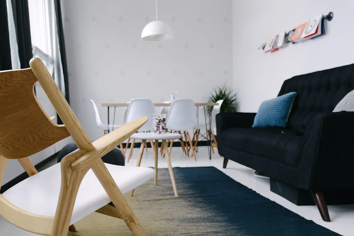 Brise — Chaise en frêne
